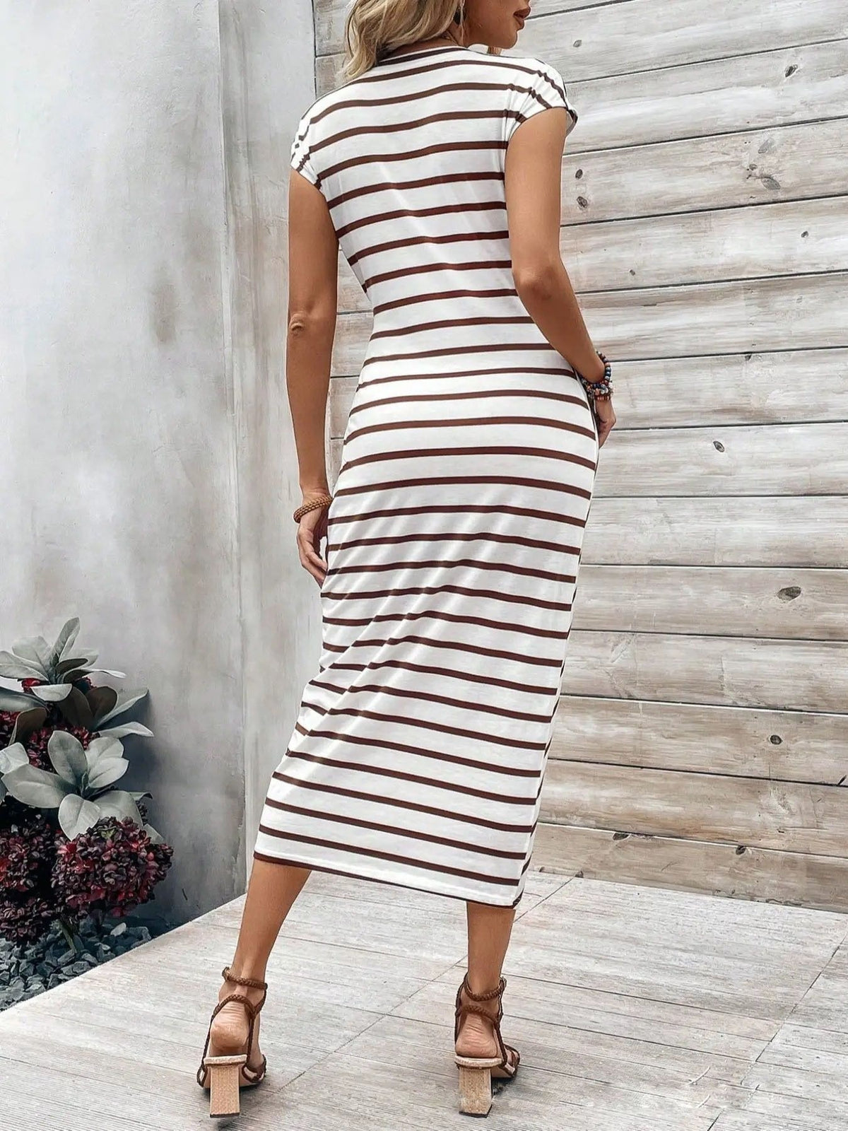 Women’s Cap Sleeve Side Twist Ruched Striped Bodycon Midi Dress